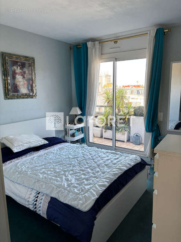 Appartement à LEVALLOIS-PERRET