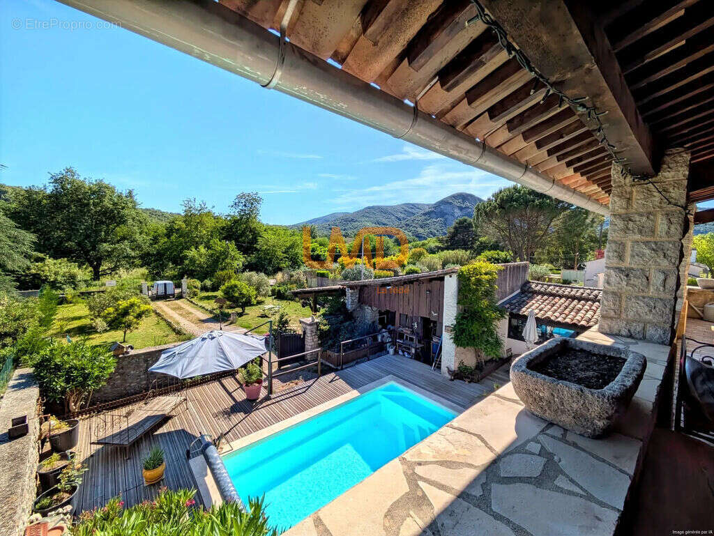 Maison en pierre 7 pièces 150m2, piscine, jardin - photo 5