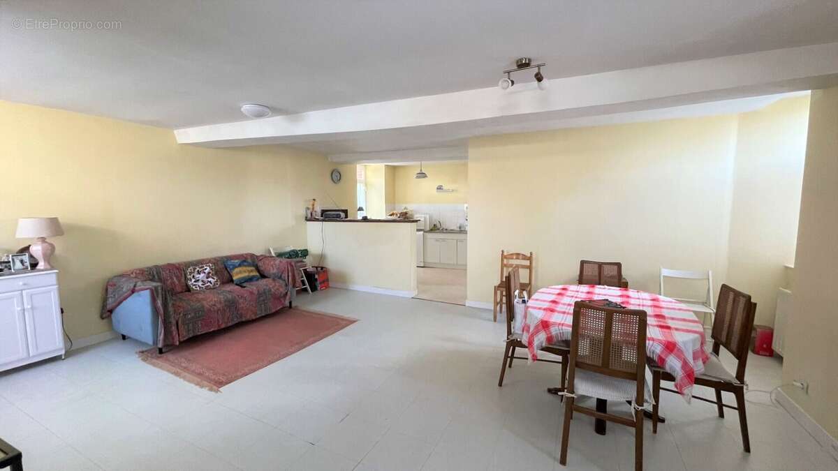 Maison 86 m² à Le Horps  - photo 3