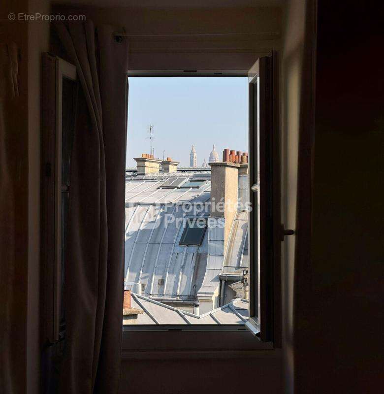 75008 Paris - Chambre -  VUE SACRÉ-COEUR - photo 3
