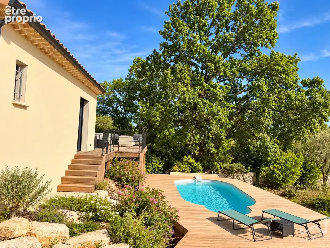 Le garn -  - maison plain pied - 108m2 -3 chambres -  807m2 de terrain - piscine - garage - photo 4