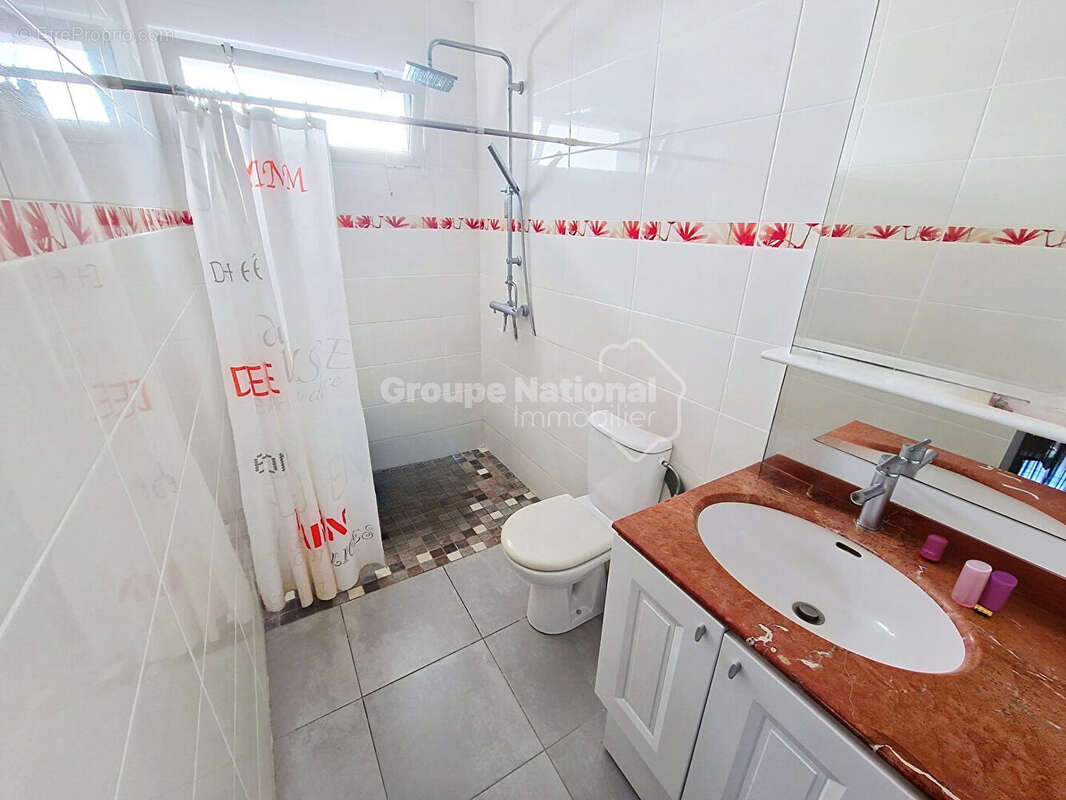 Maison à LE POULIGUEN