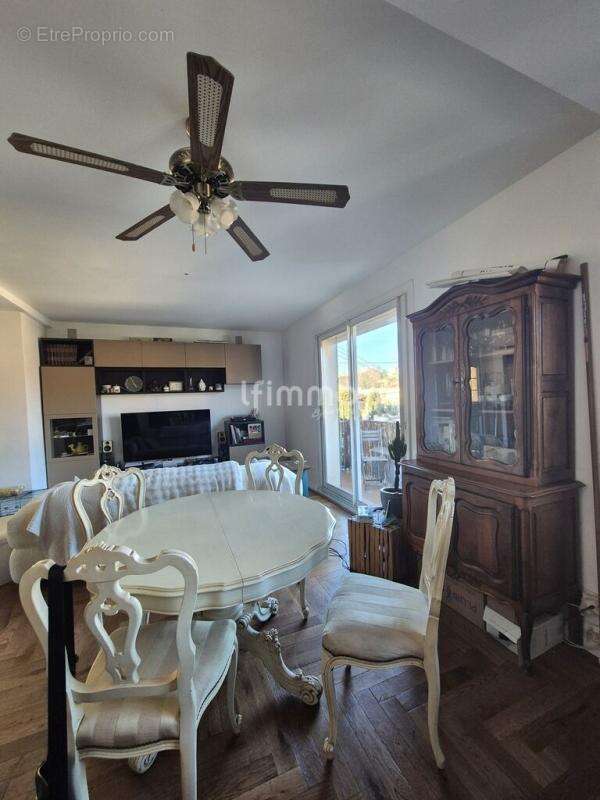 Appartement à MARSEILLE-11E