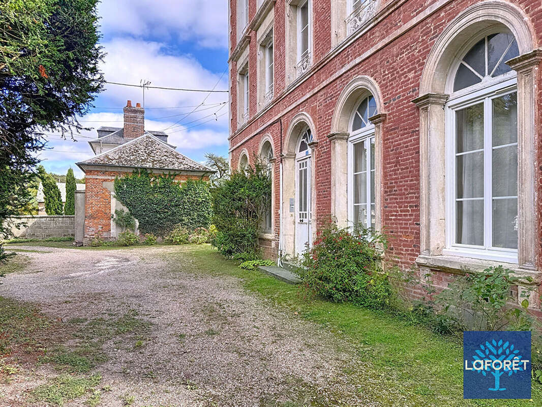 Appartement à MENNEVAL