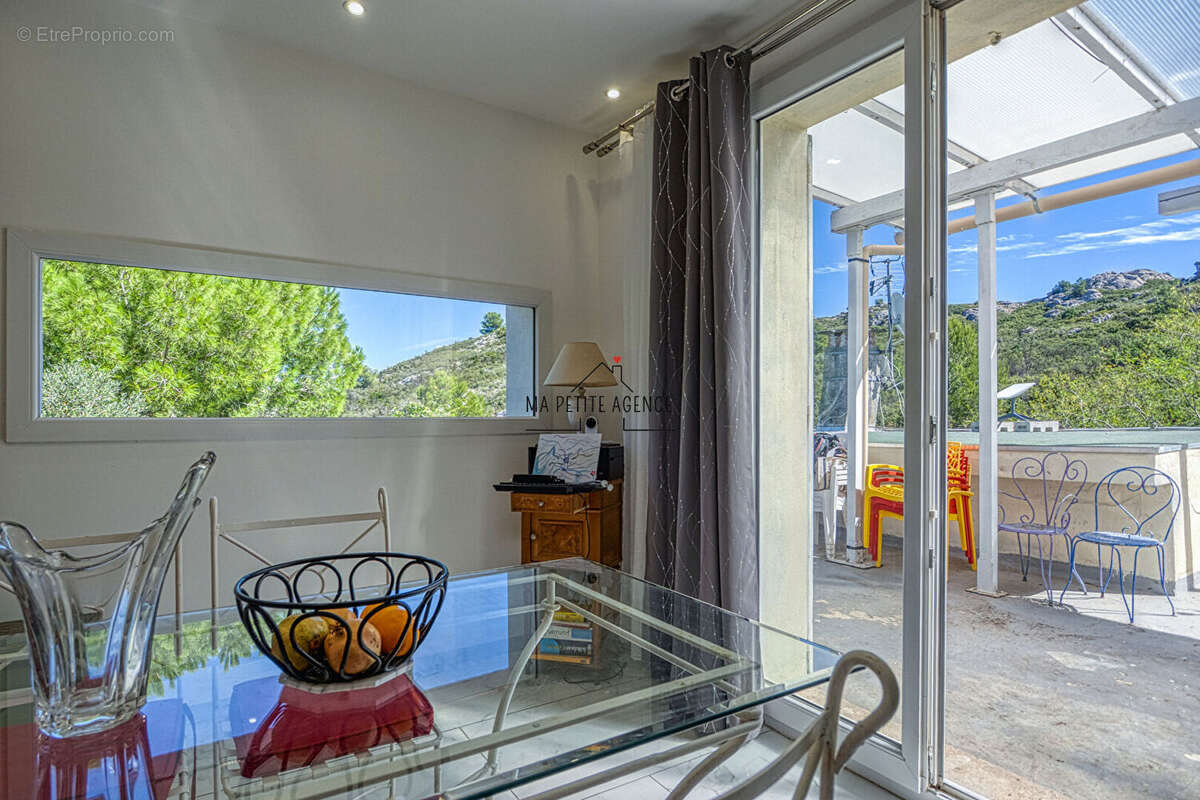 Appartement à LE ROVE