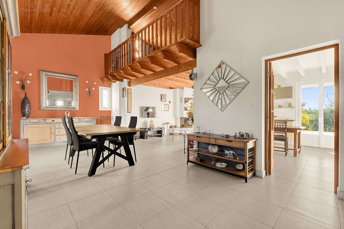 Maison à CASTELMAUROU