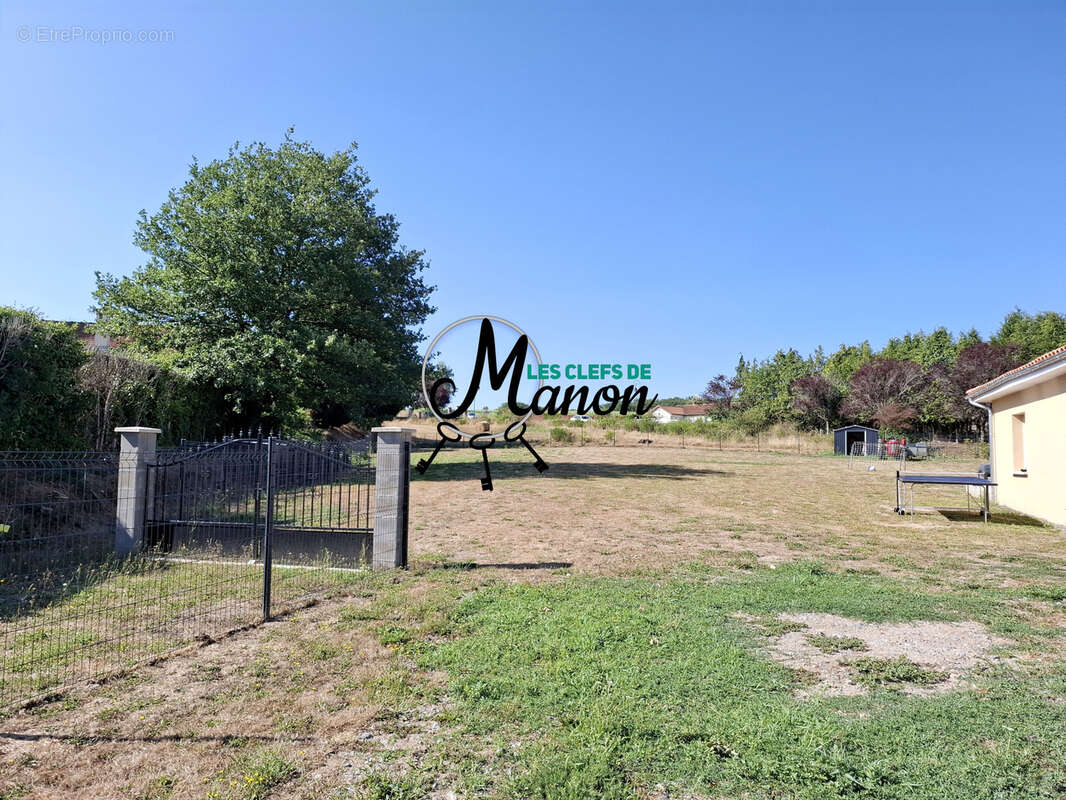 Terrain constructible 1187m2 - photo 9