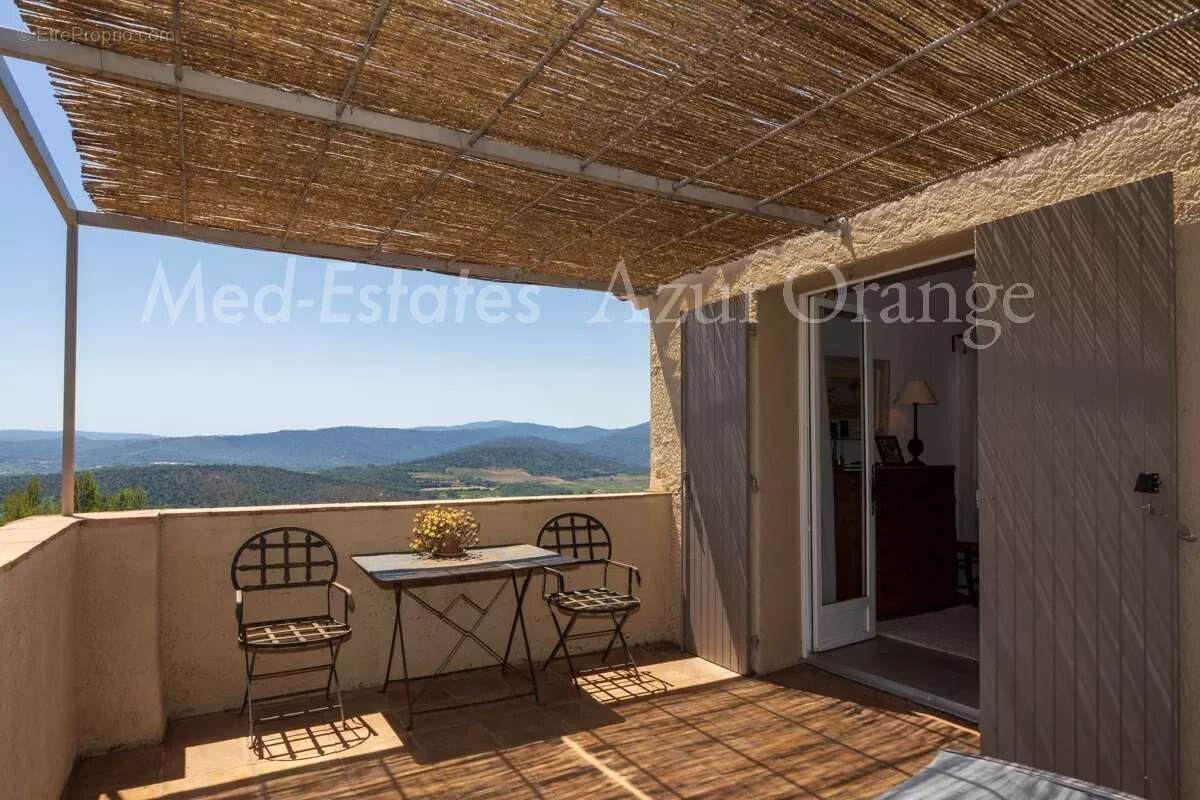 Villa d'exception avec vue panoramique à Grimaud. - photo 11
