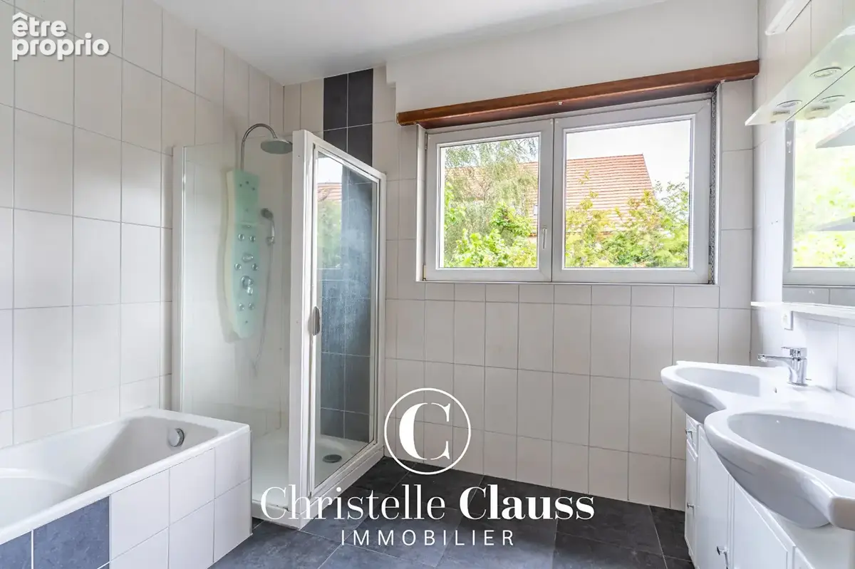 Maison Eichhoffen 9 pièce(s) 208 m2 - photo 9