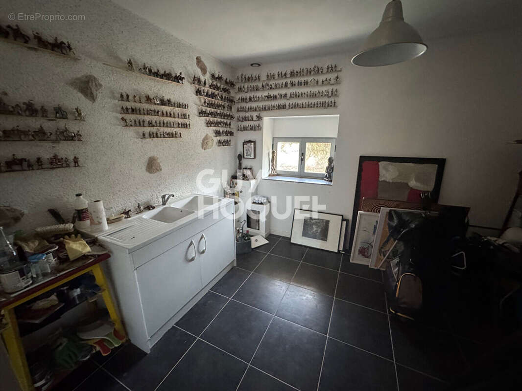 Maison à VILLETHIERRY