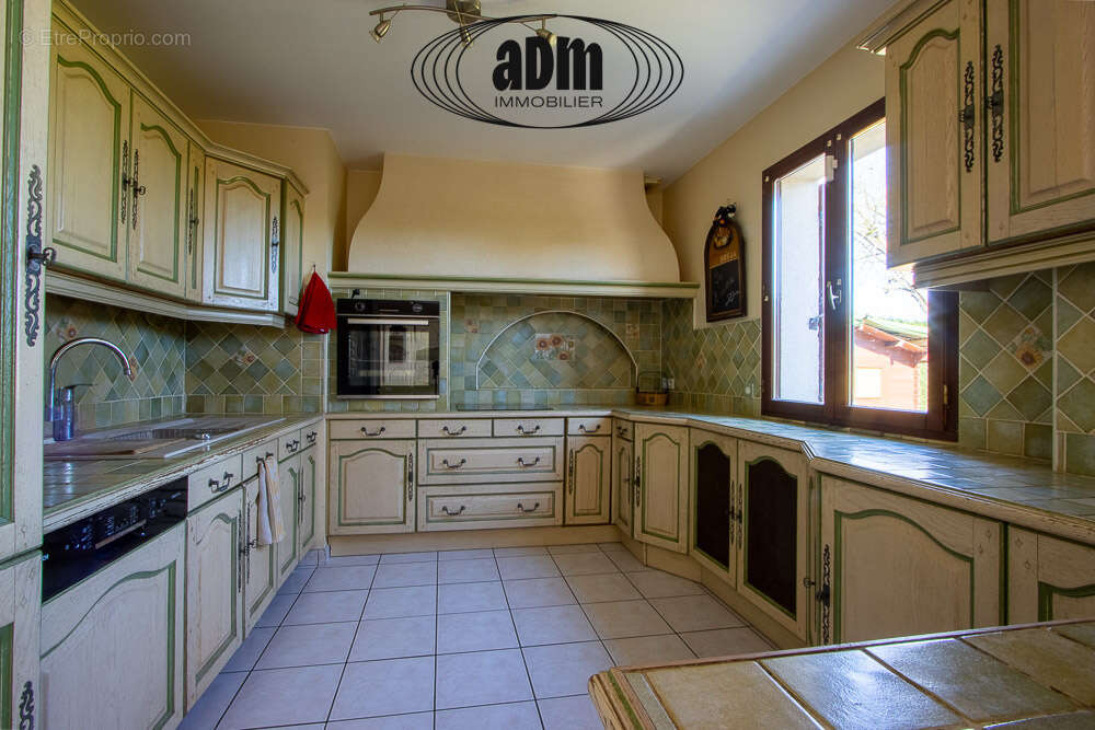 Maison à QUINCY-VOISINS