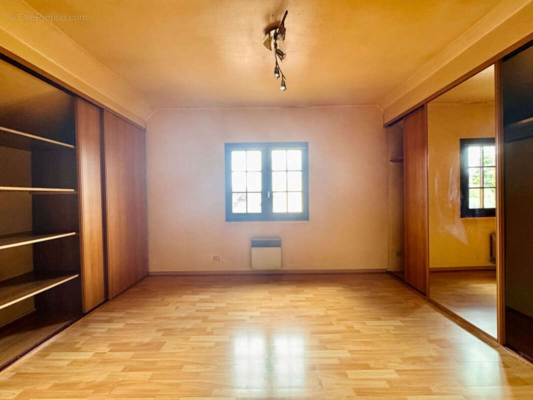 Maison à LADOIX-SERRIGNY