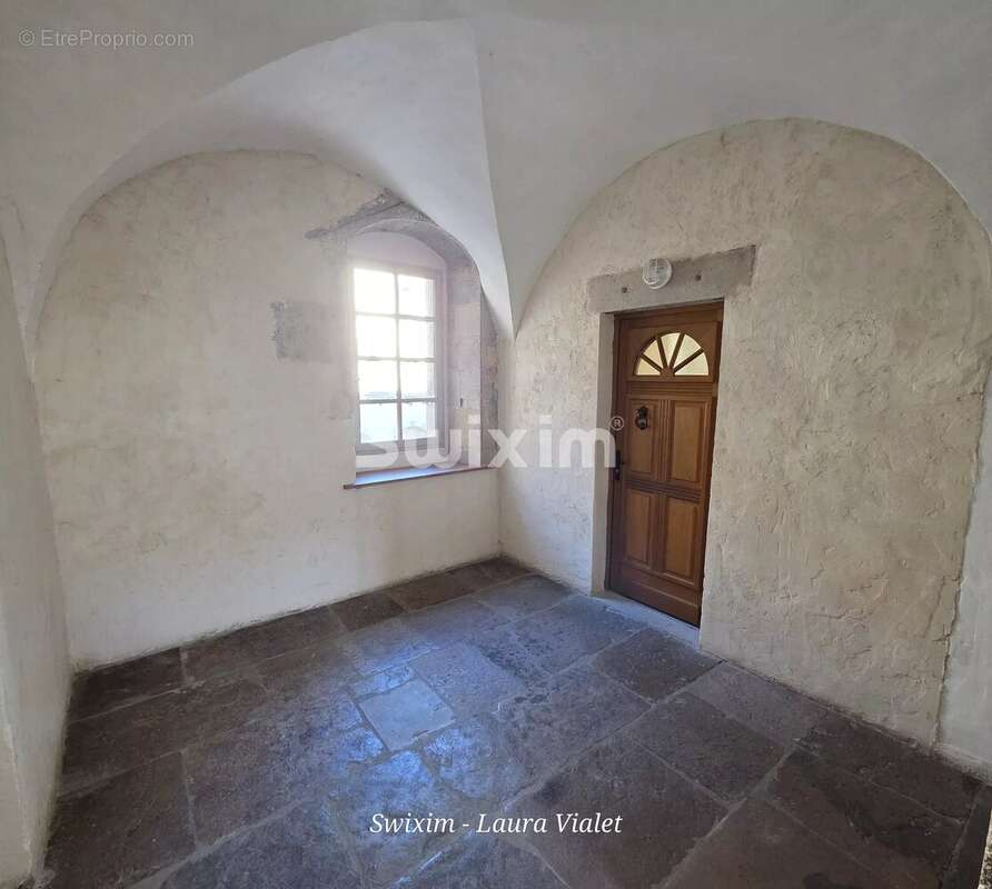 Appartement à POLIGNY