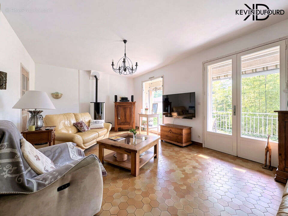 Maison à UCEL