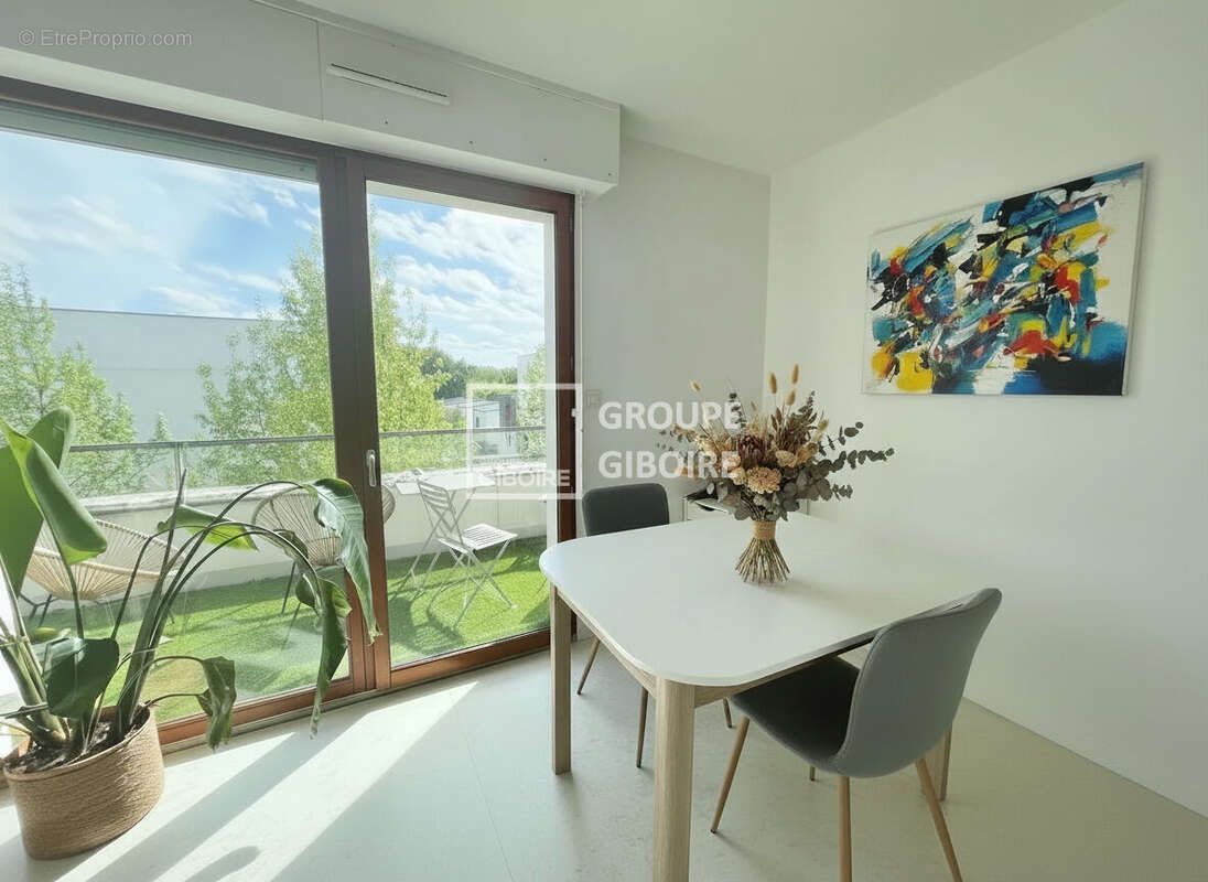 Appartement à SAINT-JACQUES-DE-LA-LANDE