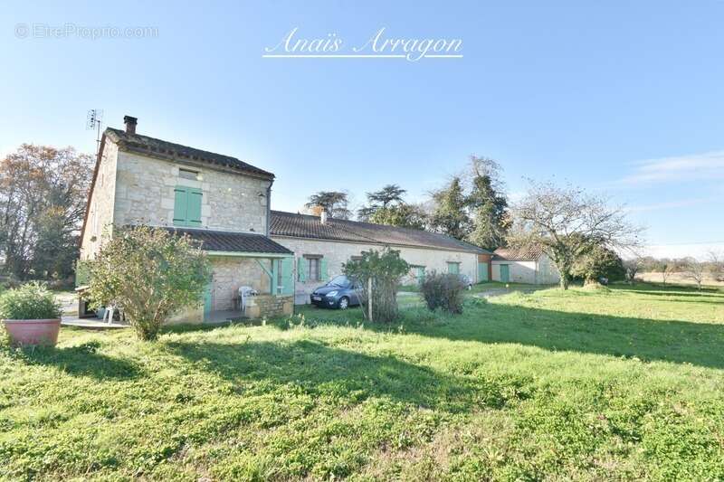 Maison à MONTAYRAL