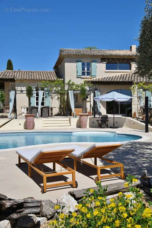 Maison à UZES