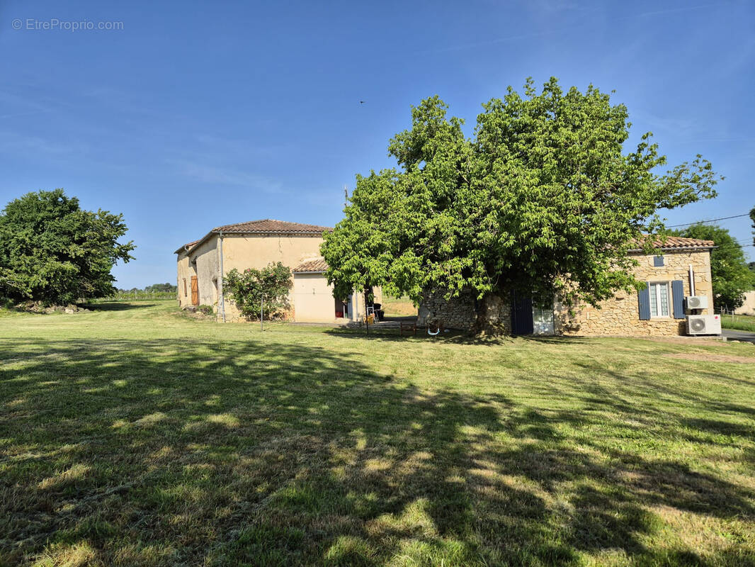 Maison à CAUMONT