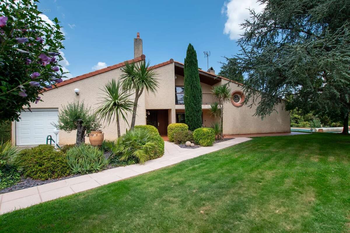 Maison à FONTENILLES