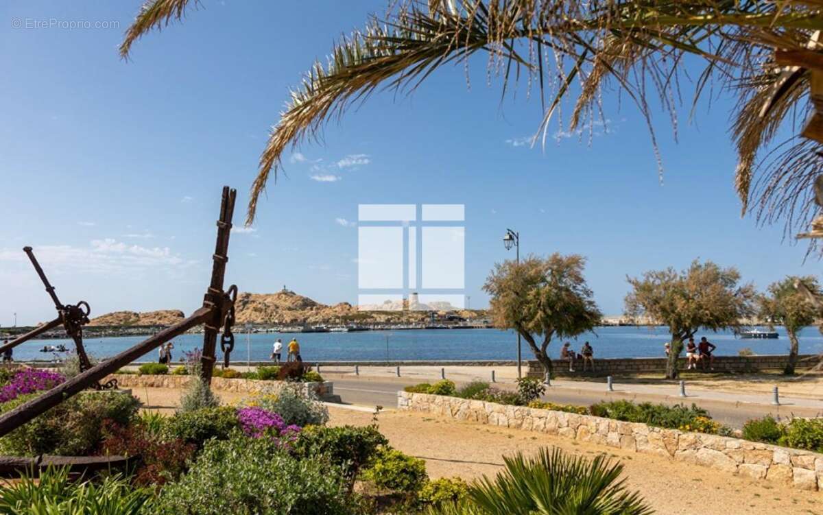 Appartement à L'ILE-ROUSSE