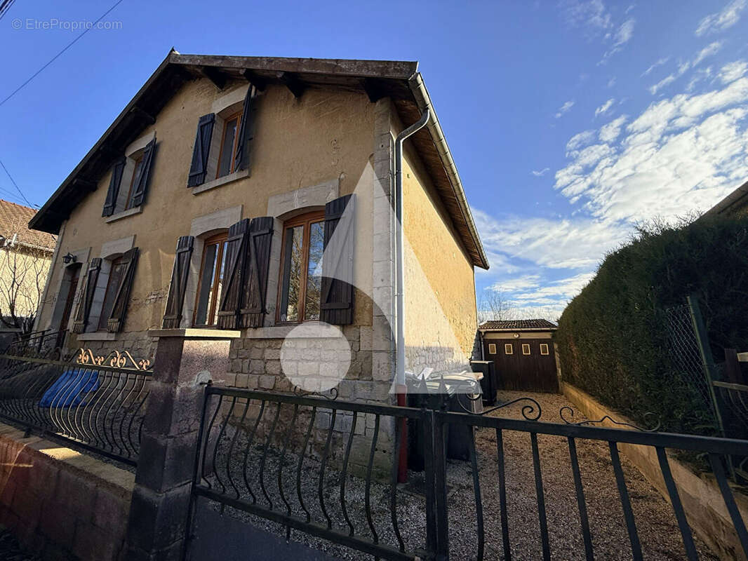 Maison à COUSANCES-LES-FORGES