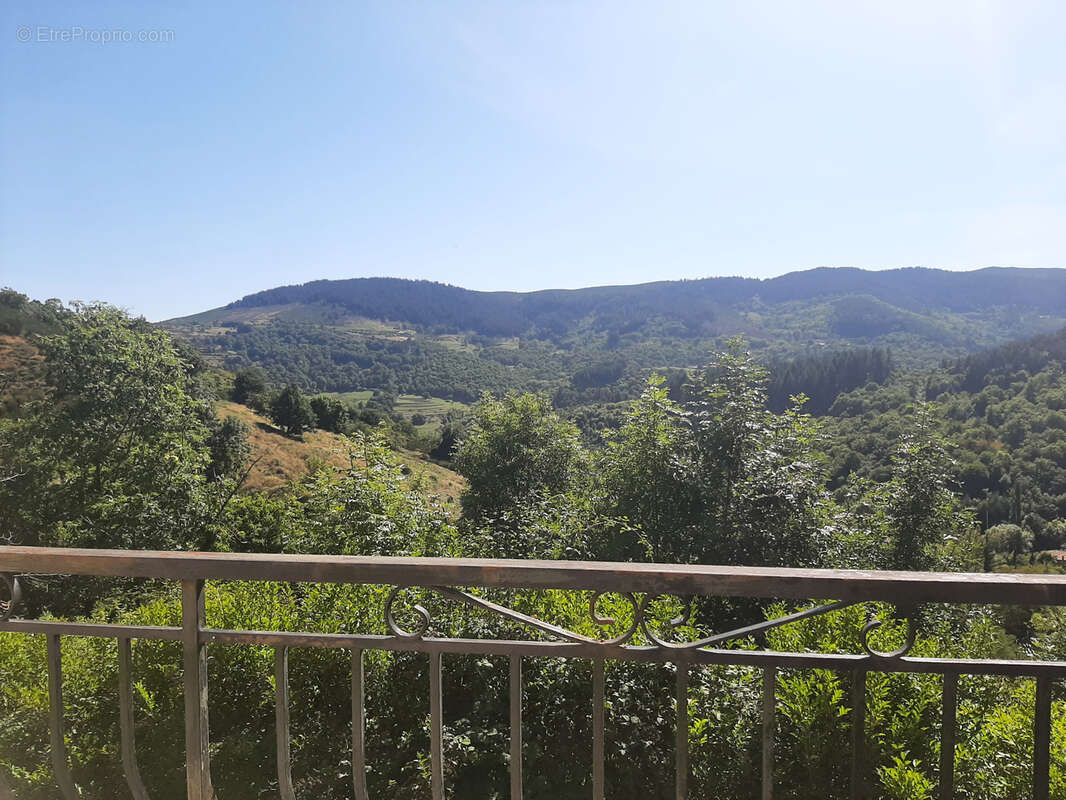 Maison à SAINT-GENEST-LACHAMP