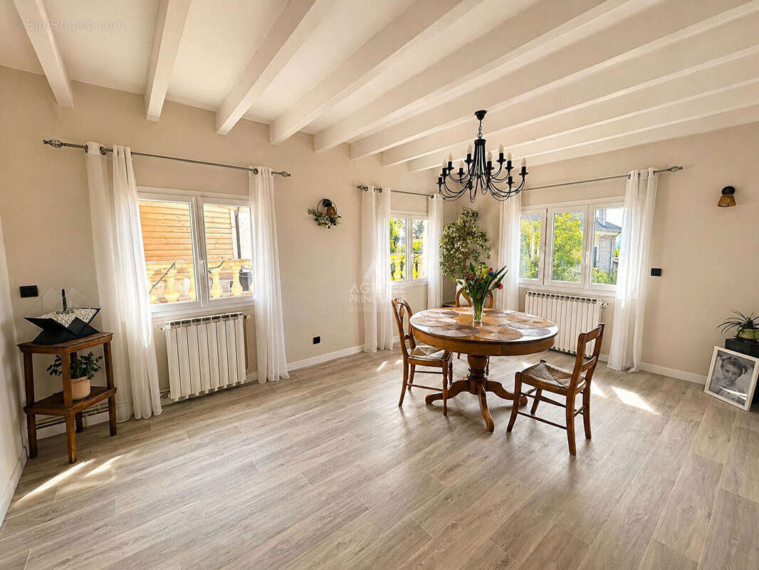 Maison à TRIEL-SUR-SEINE