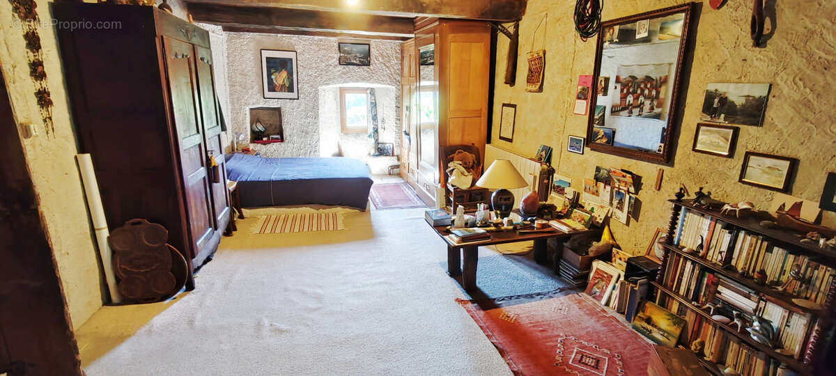 Maison à BOZAS