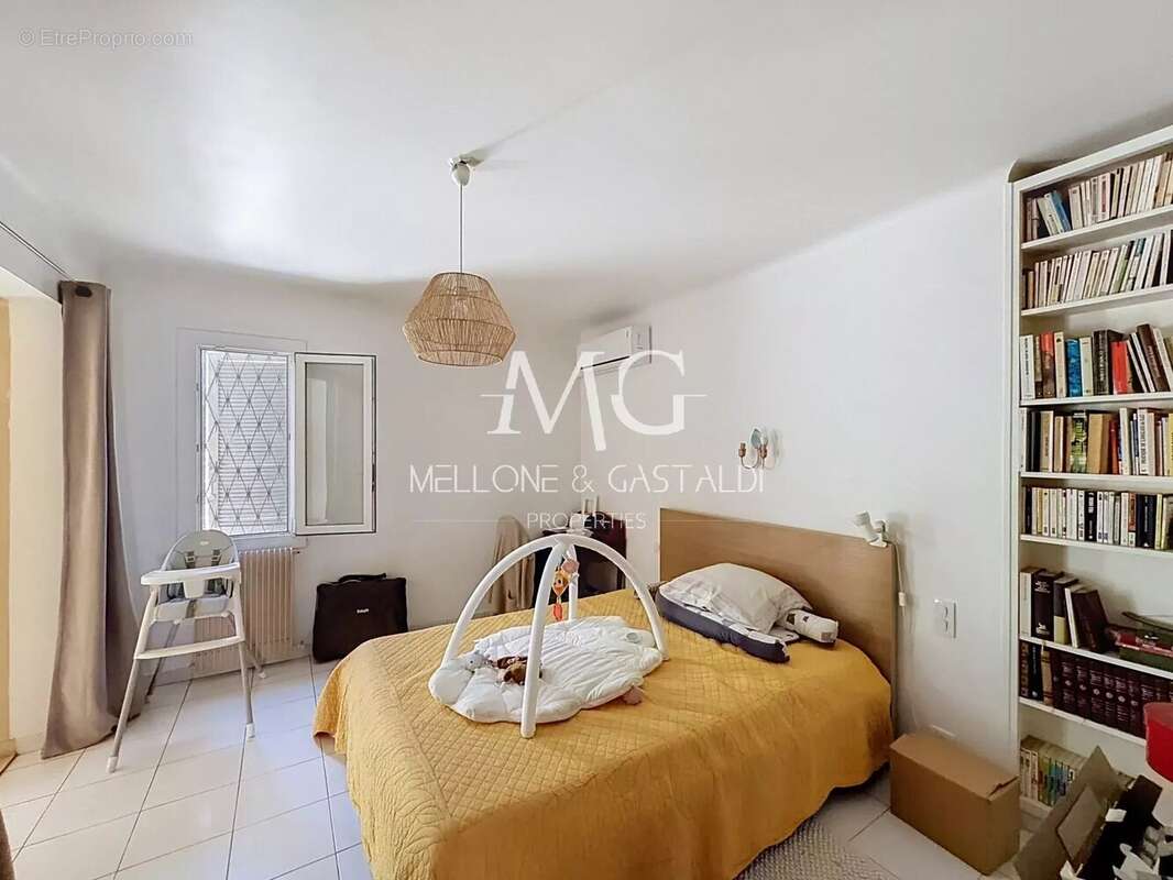 Cannes - immeuble a renover / transformer - photo 25