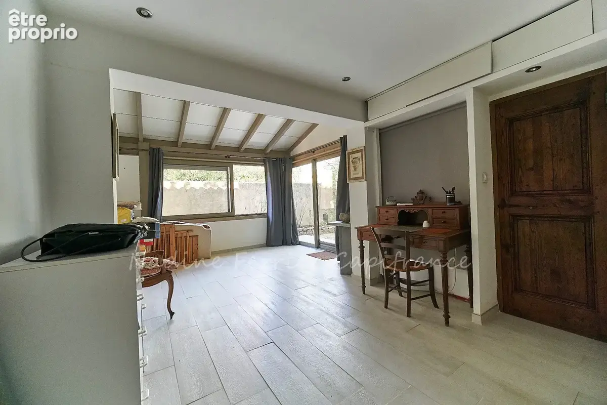 Lascours – maison familiale avec piscine, jardin en restanques et une vue omniprésente sur le garlaban - photo 11