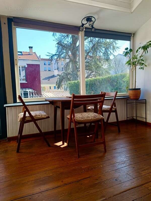 Maison à LE PERREUX-SUR-MARNE