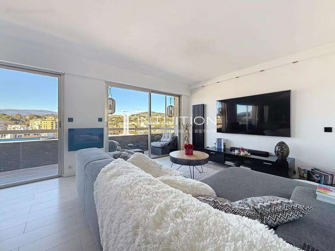 Appartement à LE CANNET