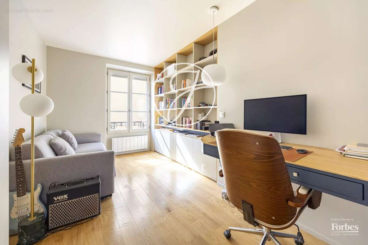 Appartement à PARIS-3E