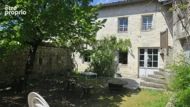Maison à TUSSON