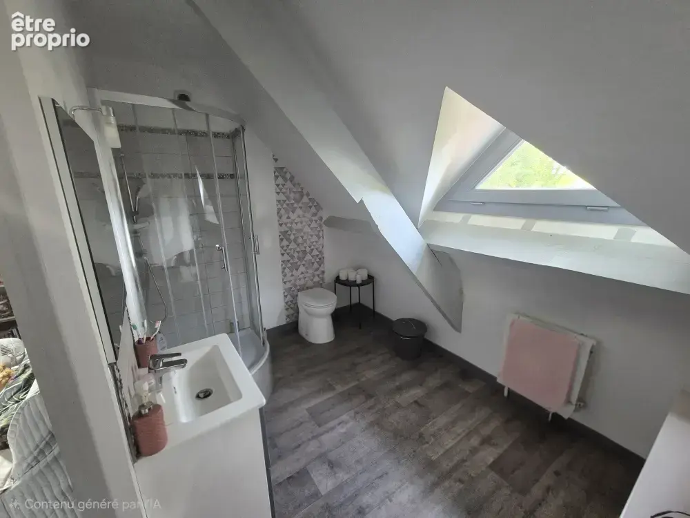 IDEALEMENT SITUEE. Maison agréable et lumineuse. TOUT A PIED - photo 11