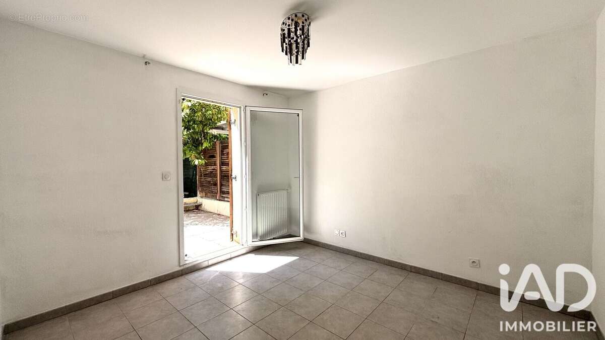 Photo 6 - Appartement à MARSEILLE-13E