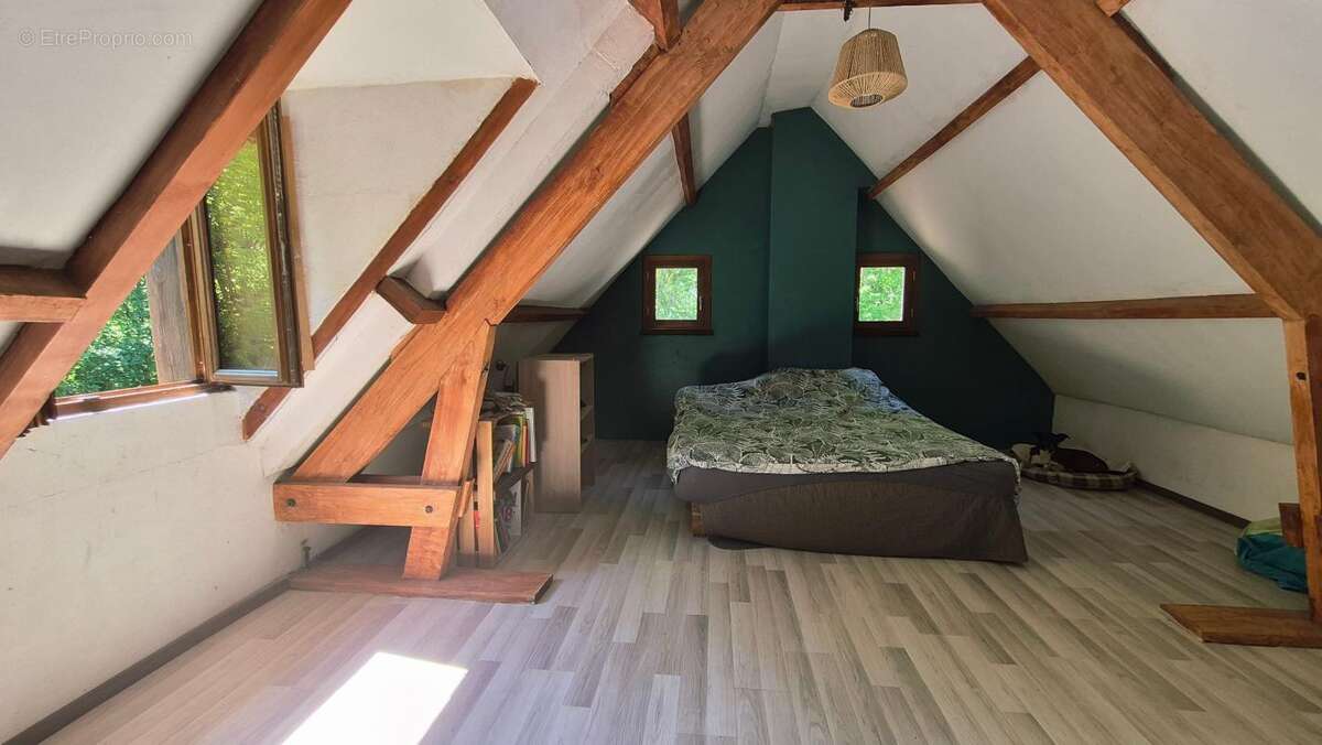 Maison à GRUN-BORDAS