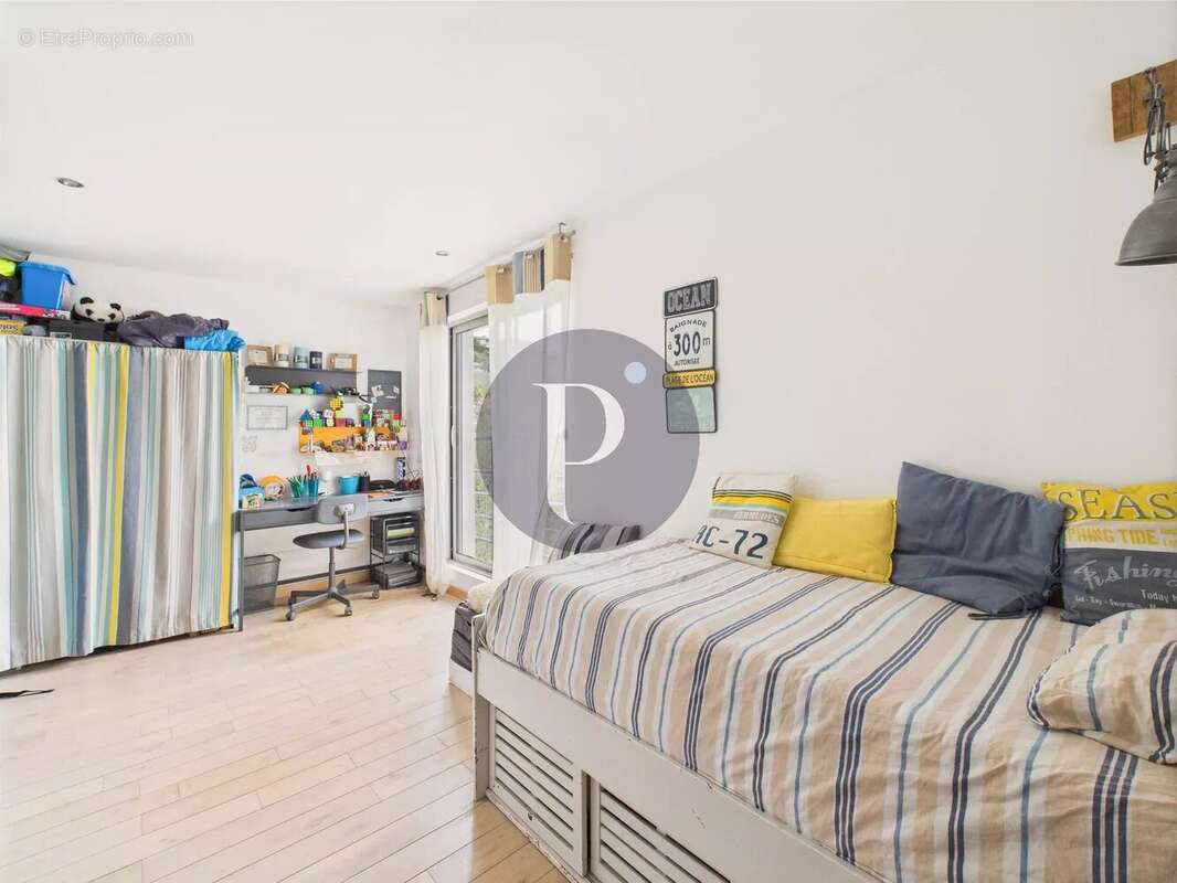 Maison à LE PLESSIS-ROBINSON