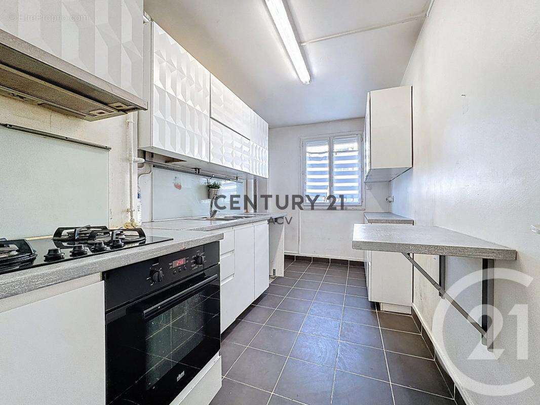 Appartement à MAISONS-ALFORT