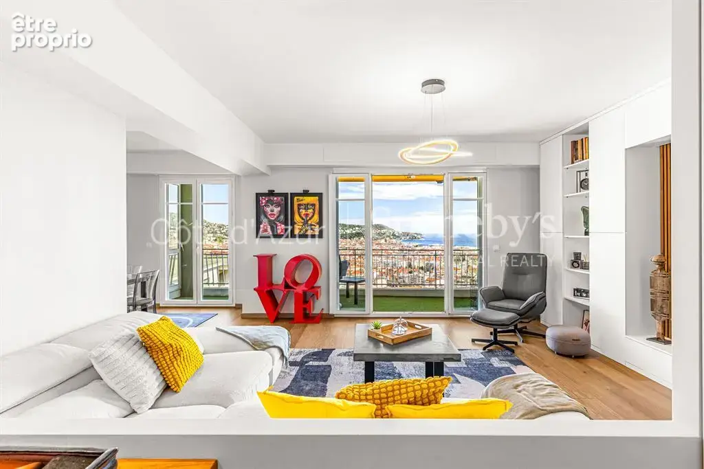 Nice, appartement rénové avec deux terrasses et panorama sur la Méditerranée - photo 1