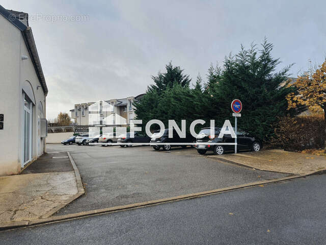 Parking à MAROLLES-EN-BRIE
