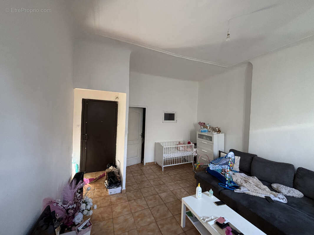 Appartement à MARSEILLE-2E
