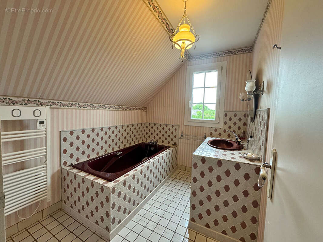 Maison à BRICQUEBEC