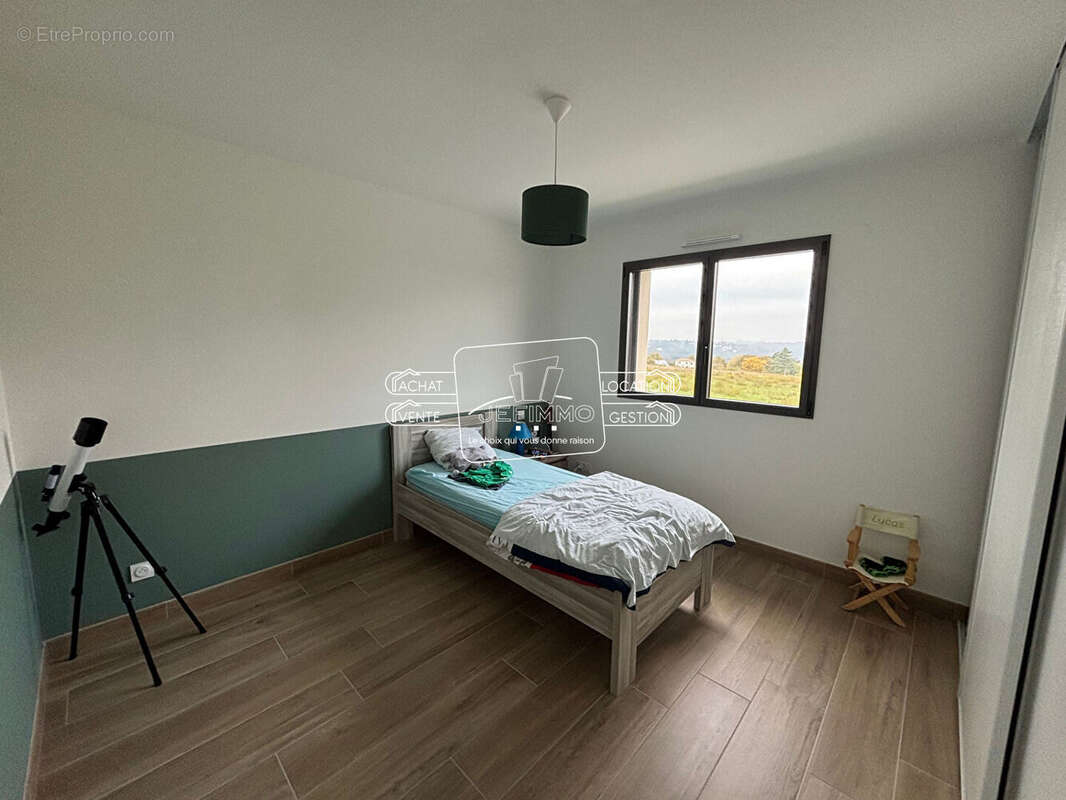 Maison à LA VARENNE