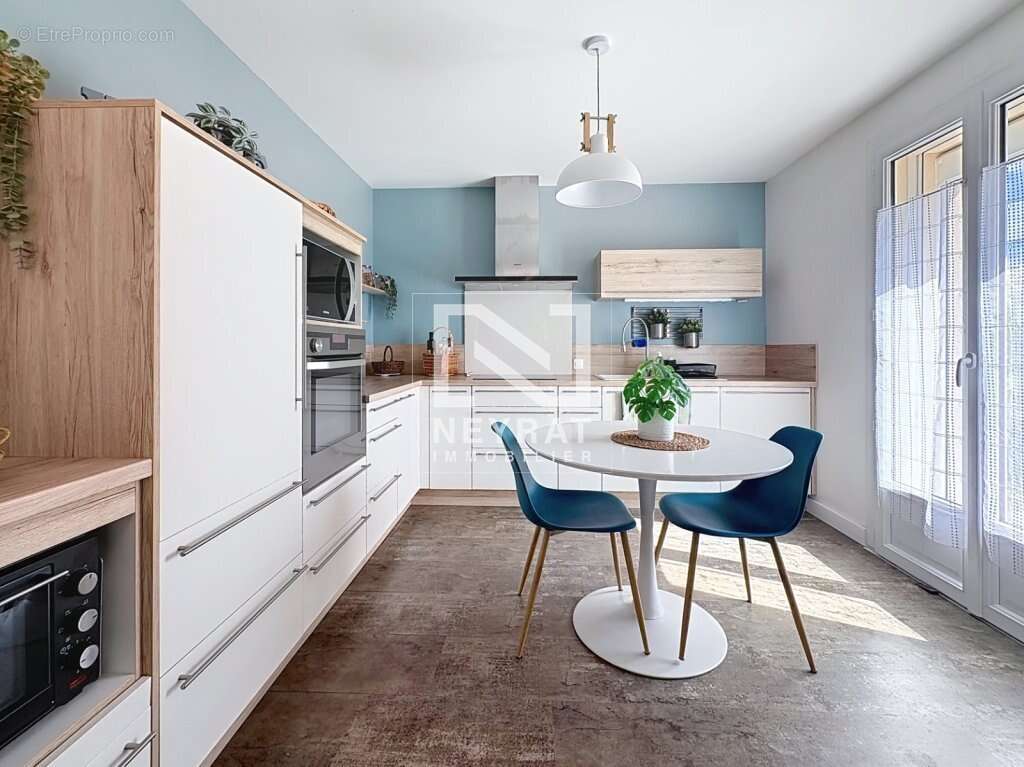 Maison à CURGY
