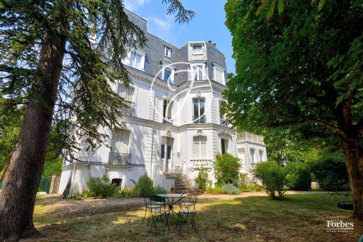 Appartement à SAINT-CLOUD