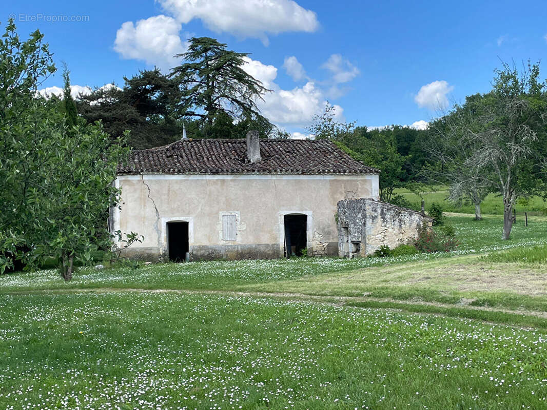 Maison à MONTCARET