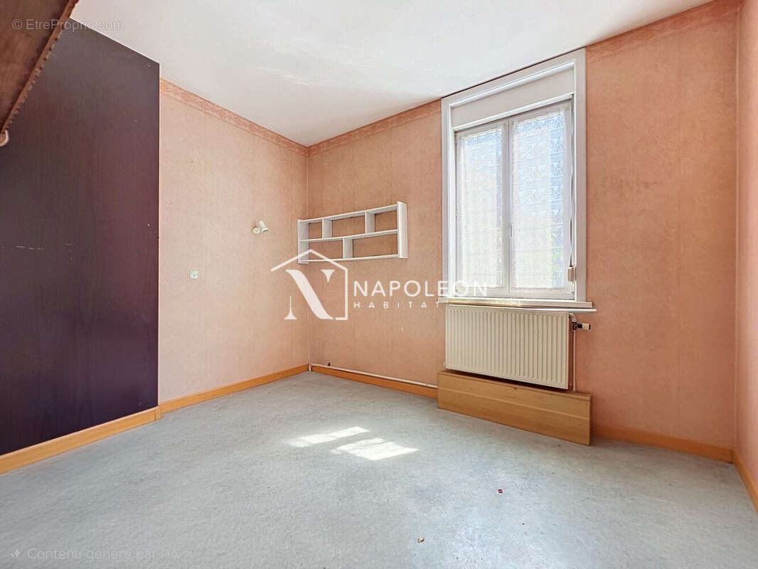 Maison 69 m² à Roubaix  - photo 4