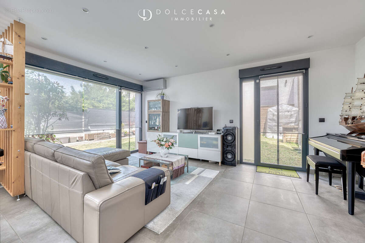 Maison à BRY-SUR-MARNE