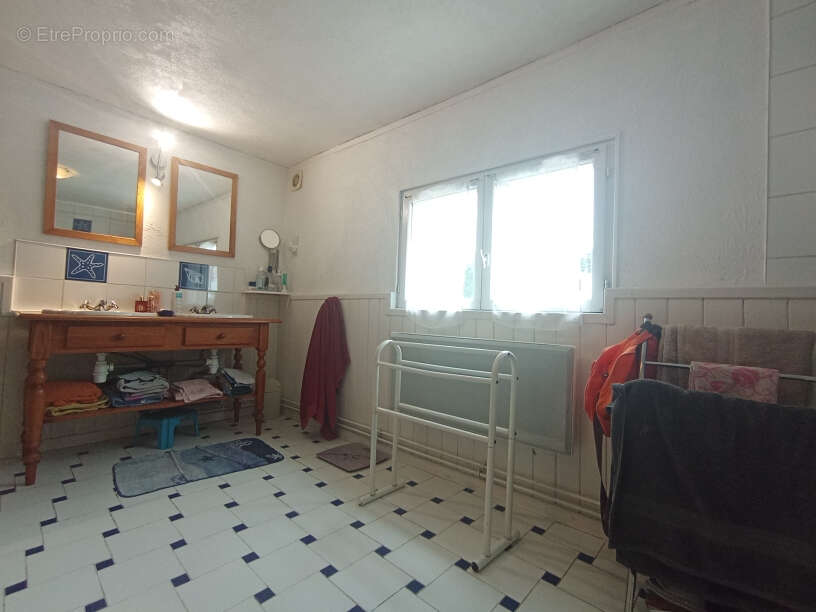 Maison à SAINT-PIERRE-DES-FLEURS